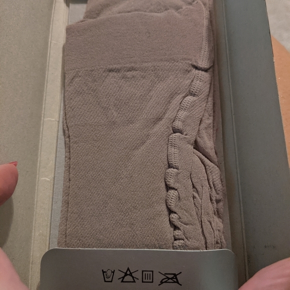 DIOR vintage beige tights new - Picture 5 of 5